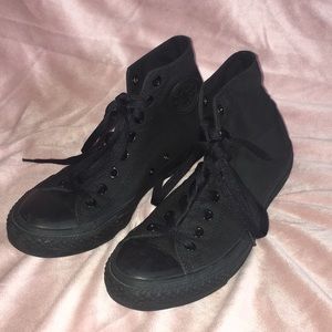 Black high top converse